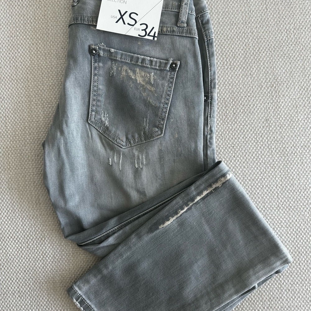 Gray Distressed Jeans